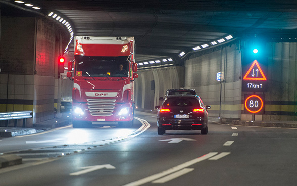 Avec un second tube, les risques de collisions frontales et latérales seraient massivement réduits.